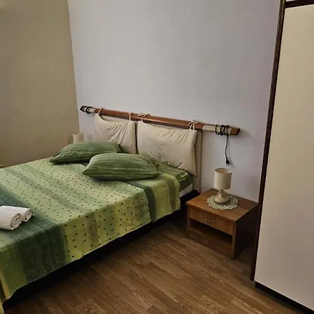 Albatros Apartment *