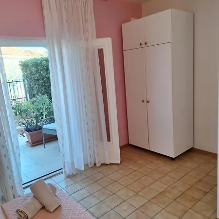 Albatros Apartment Selca (Brac)